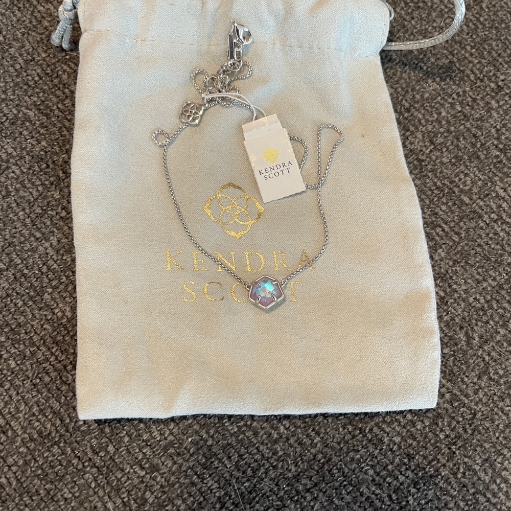Kendra Scott Jaxon Necklace Amethyst Dichroic Glas